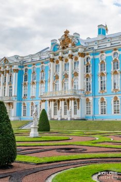 How Proponents and Opponents of Political Change See Russia’s Future