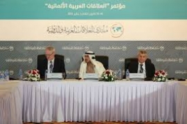 هل من طريق ثالث بين أتاتورك والخميني؟