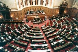 لماذا يحكمنا التشريع الفرنسي؟