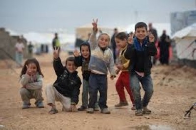 Dark Germany, Bright Germany: Which Side Will Prevail Under Strain of Refugees?