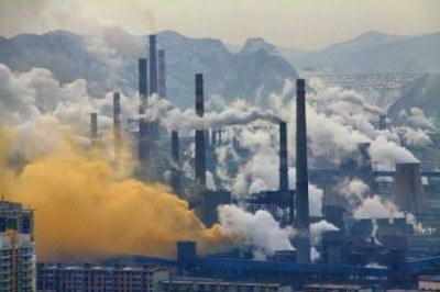 China Continues to Prop Up Its Ailing Factories, Adding to Global Glut