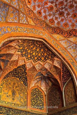 شبابنا بين مخدر الأفيون و مخدر الحرية